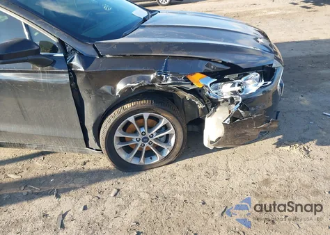 2019 Ford Fusion Se z USA, uszkodzony, nr VIN 3FA6P0HD2KR229737